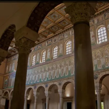 Toscana アパート