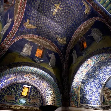 Toscana アパート *